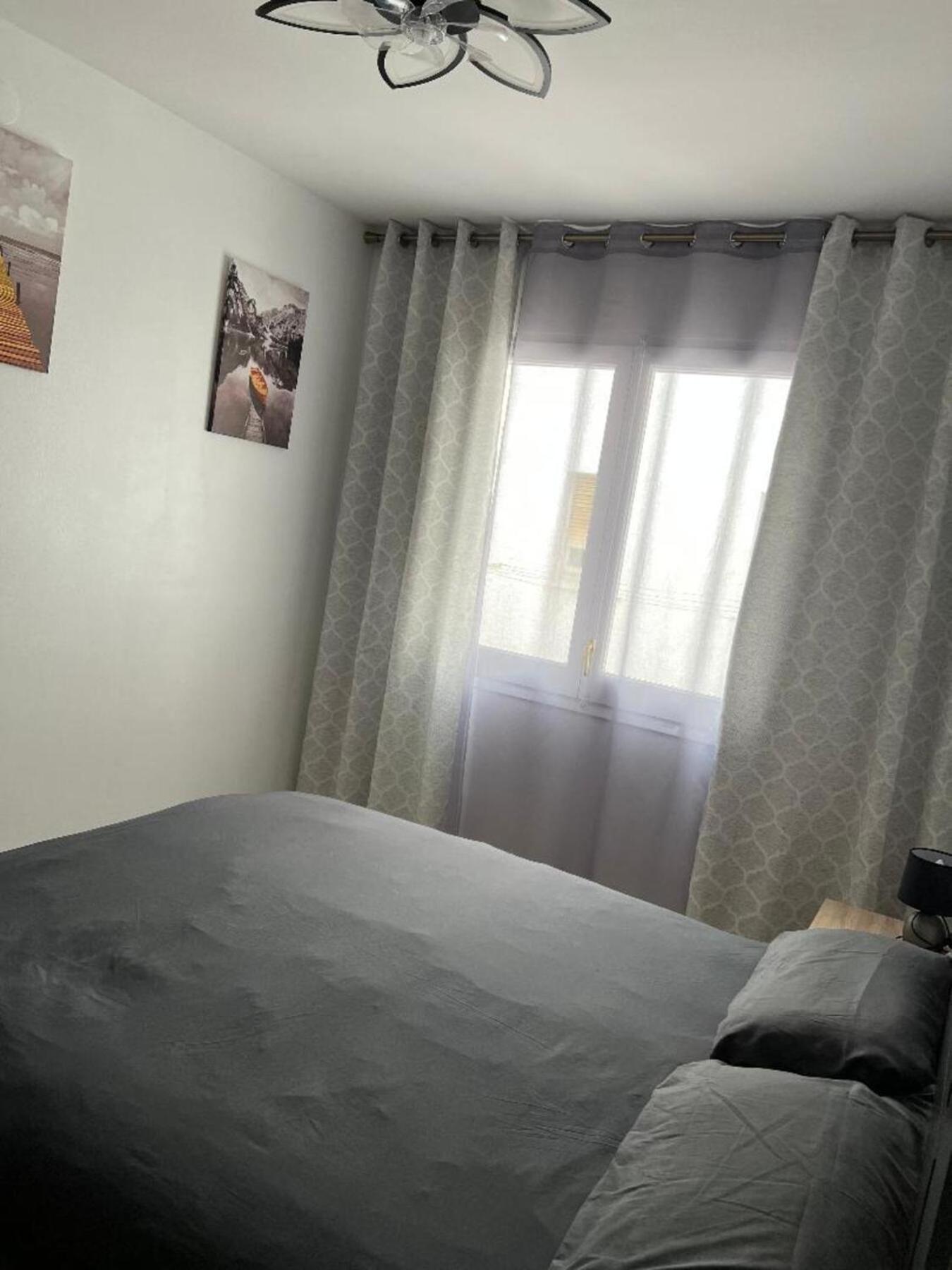 Logement Avec Vue Laterale Mer ปิเนดาเดมาร์ ภายนอก รูปภาพ