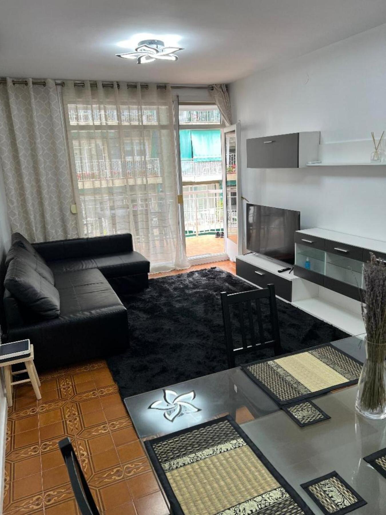 Logement Avec Vue Laterale Mer ปิเนดาเดมาร์ ภายนอก รูปภาพ